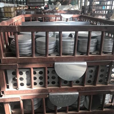 Deep Drawing 0.5mm 6.0mm Round Aluminum Circle Plate Cookwares Custom Size High Flatness Burr Free Edge Food Grade
